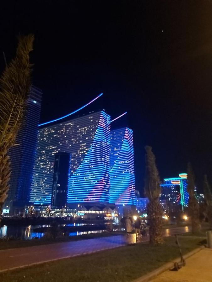 Апартаменты Номера На Высоких Этажах 24,31 Батуми Экстерьер фото